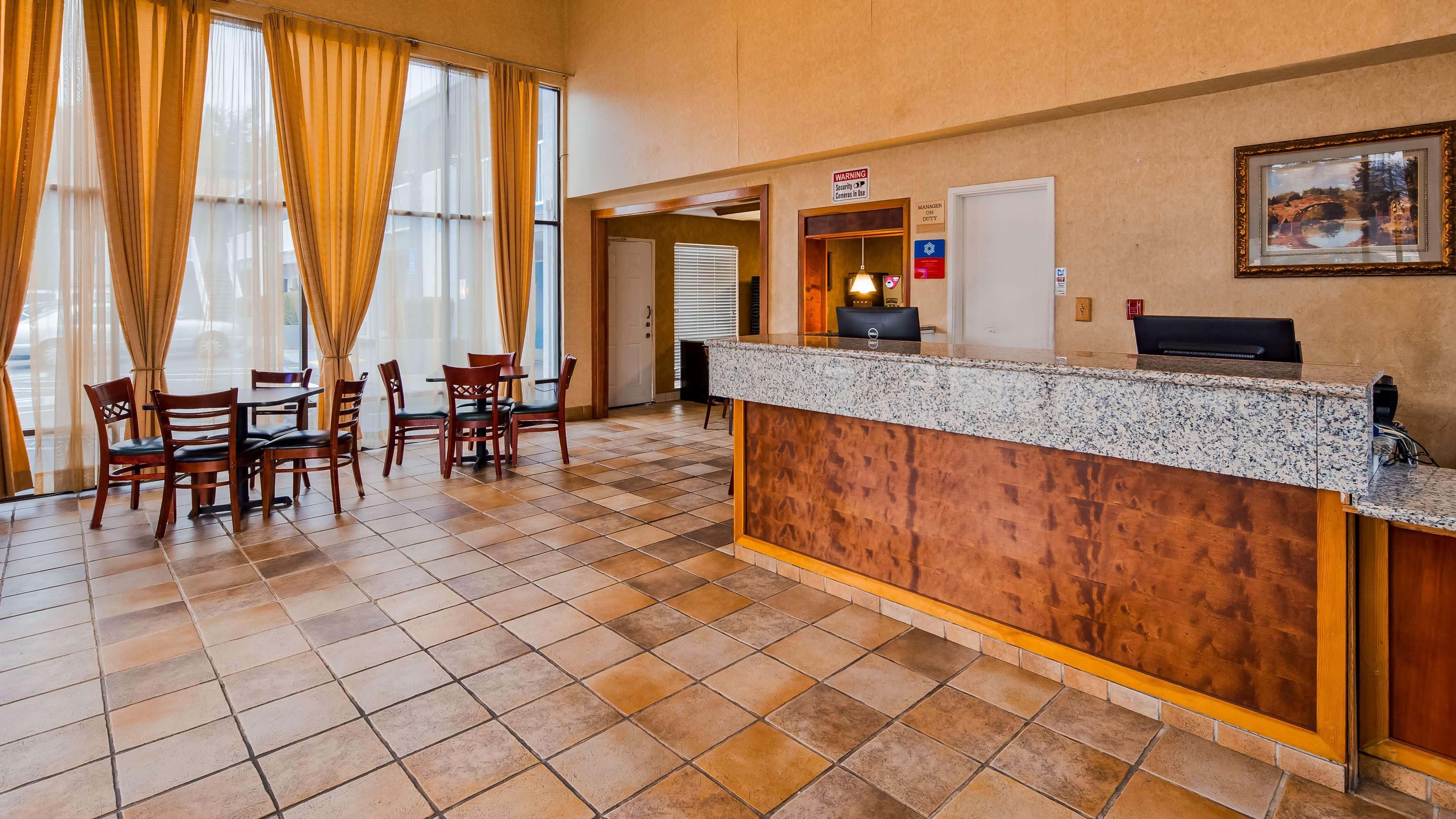 Comfort Inn & Suites Harrisburg-Hershey North Exterior foto