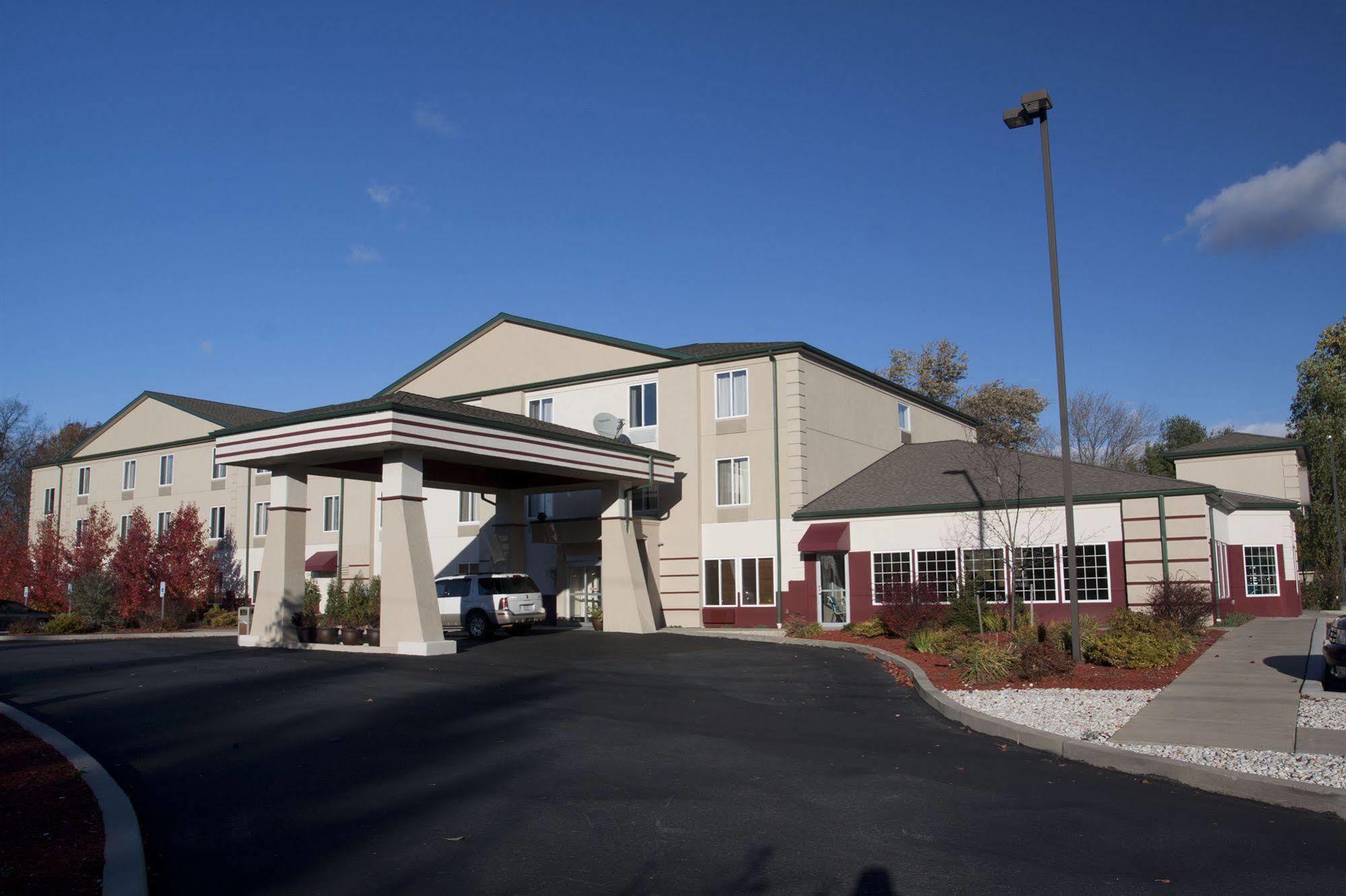 Comfort Inn & Suites Harrisburg-Hershey North Exterior foto